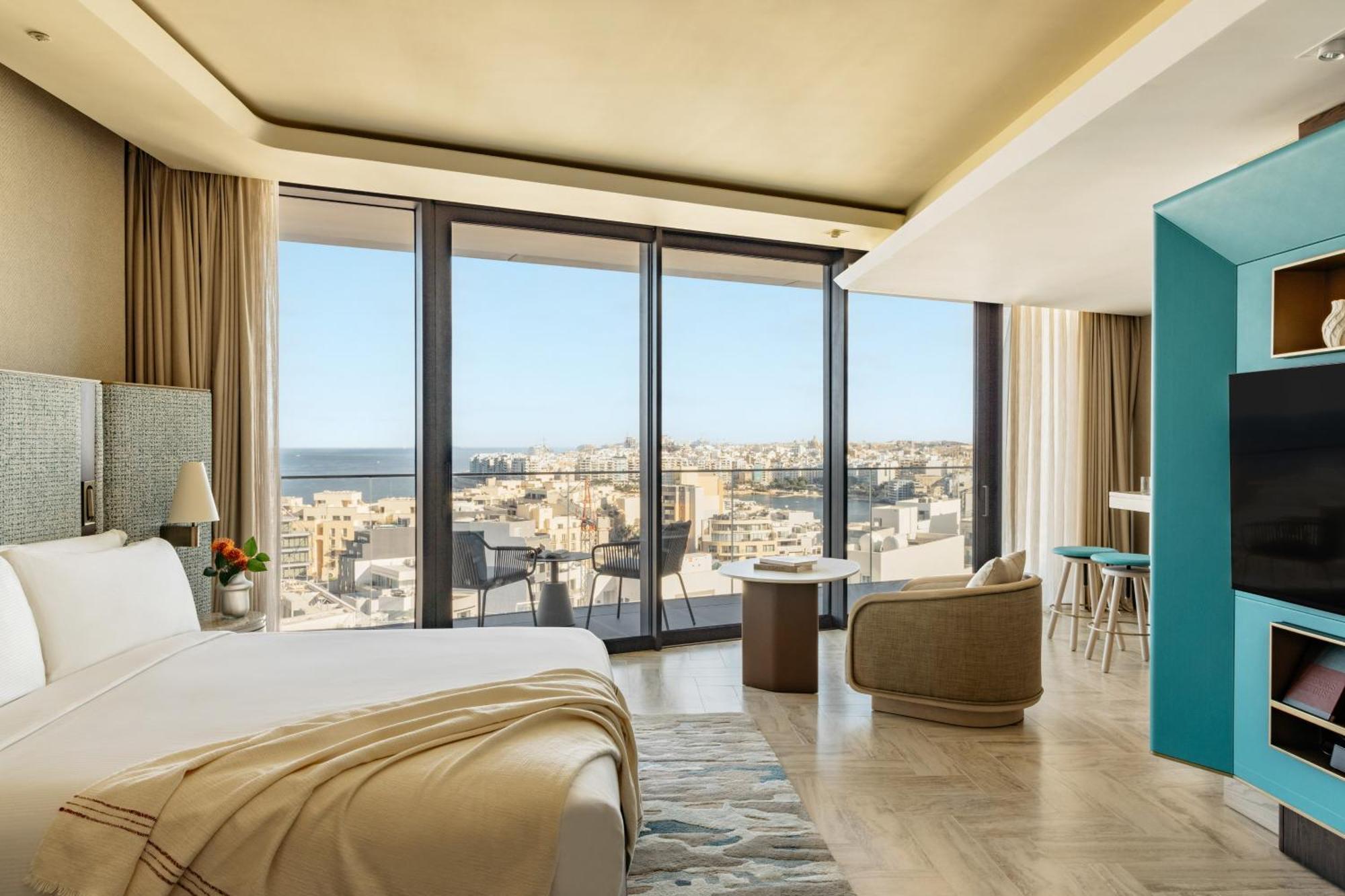 Отель Me Malta By Melia Сент Джулианс Экстерьер фото